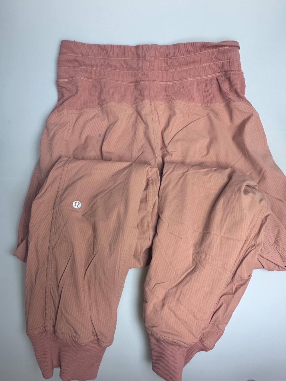 Lulu Lemon coral joggers